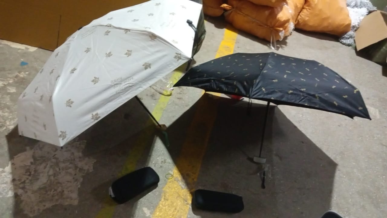 3-Fold Cute Umbrella – Sun & Rain Protection, UV Shield (1 Pc / With Zip Case) 3-Fold Cute Umbrella – Sun & Rain Protection, UV Shield (1 Pc / With Zip Case)
